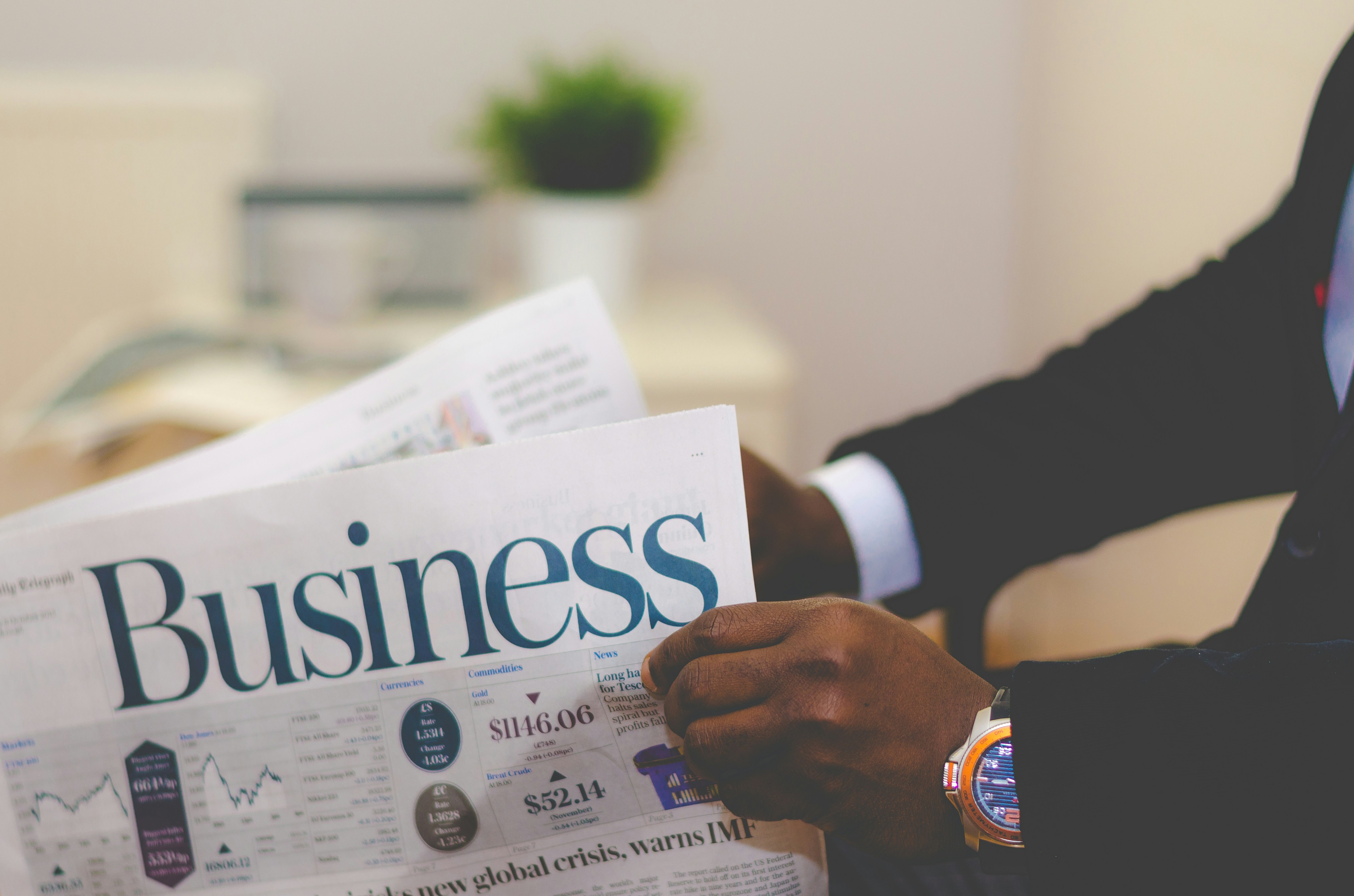 Business and Startups: A Complete Guide to Building and Growing a Successful Business